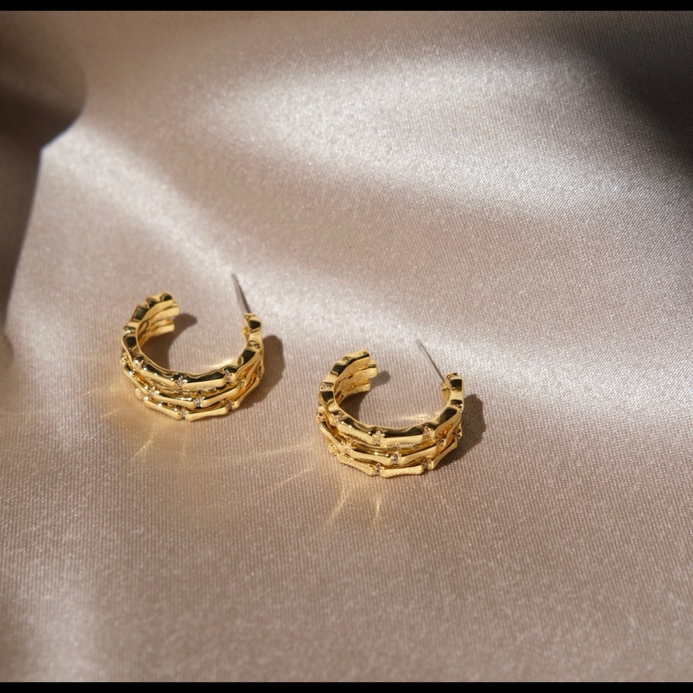 CLOSING SALE! 💕18K Gold Plated Sparky Bamboo Shape Hoop Earrings - Picture 6 of 13